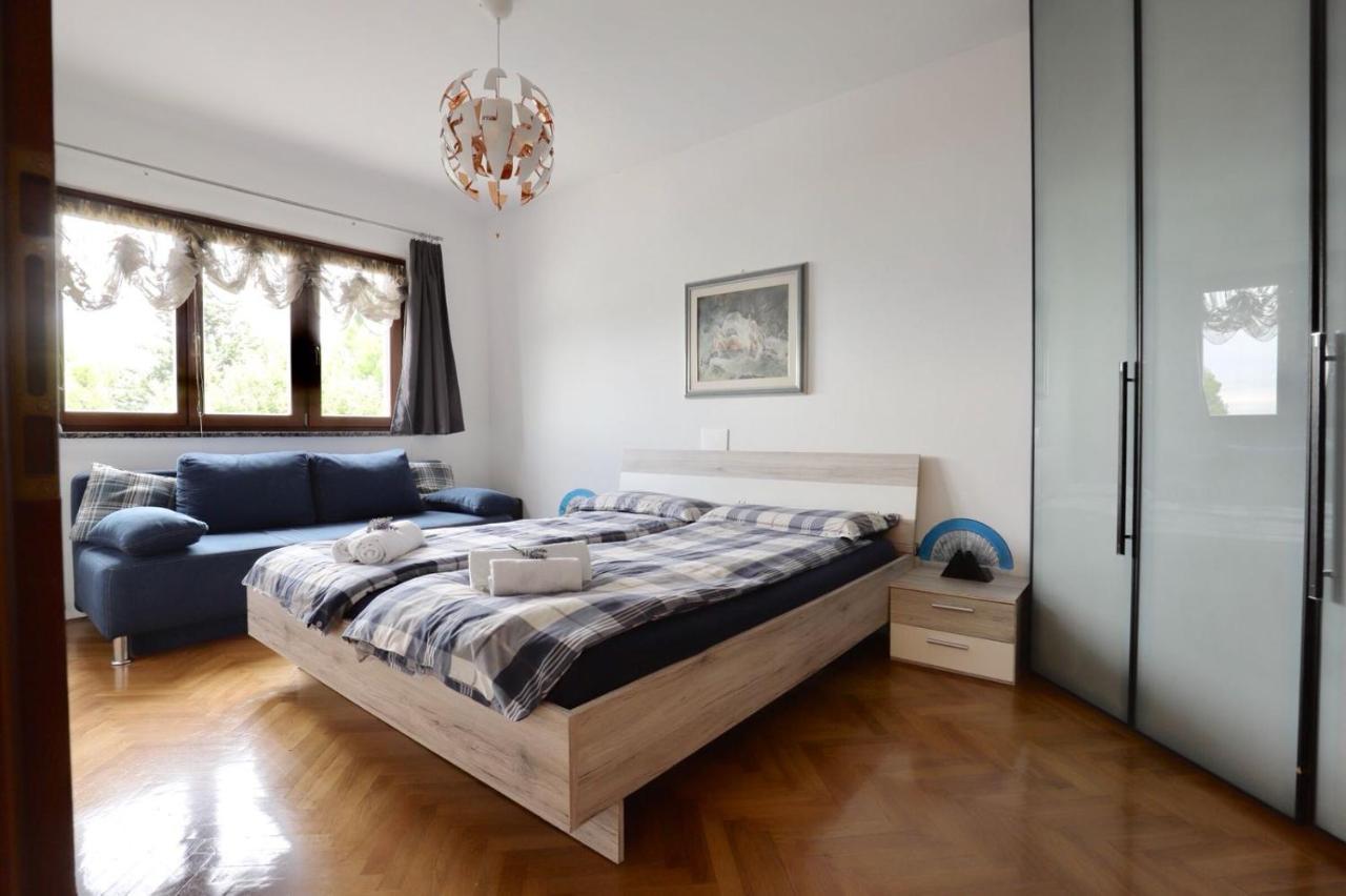 Apartments Villa Sofia Crveni Vrh Buitenkant foto