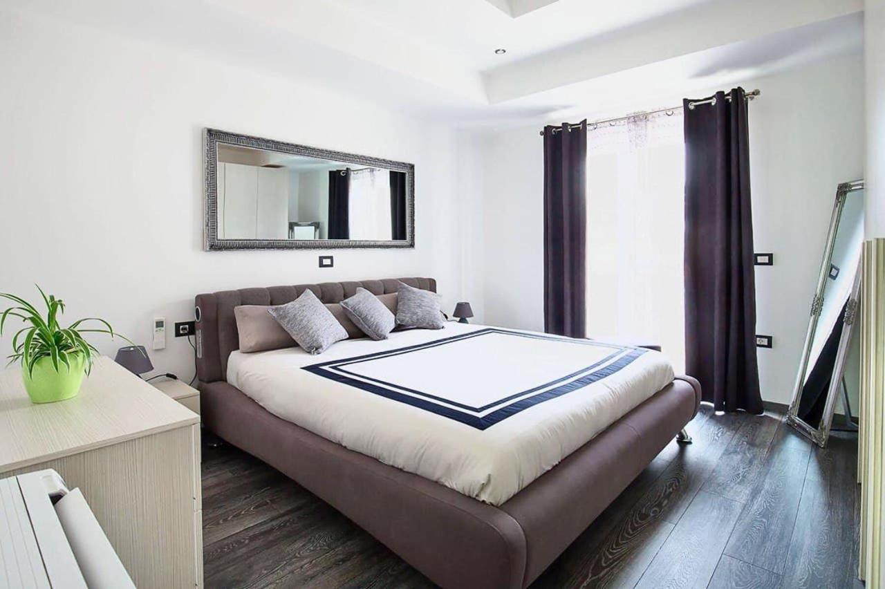 Apartments Villa Sofia Crveni Vrh Buitenkant foto