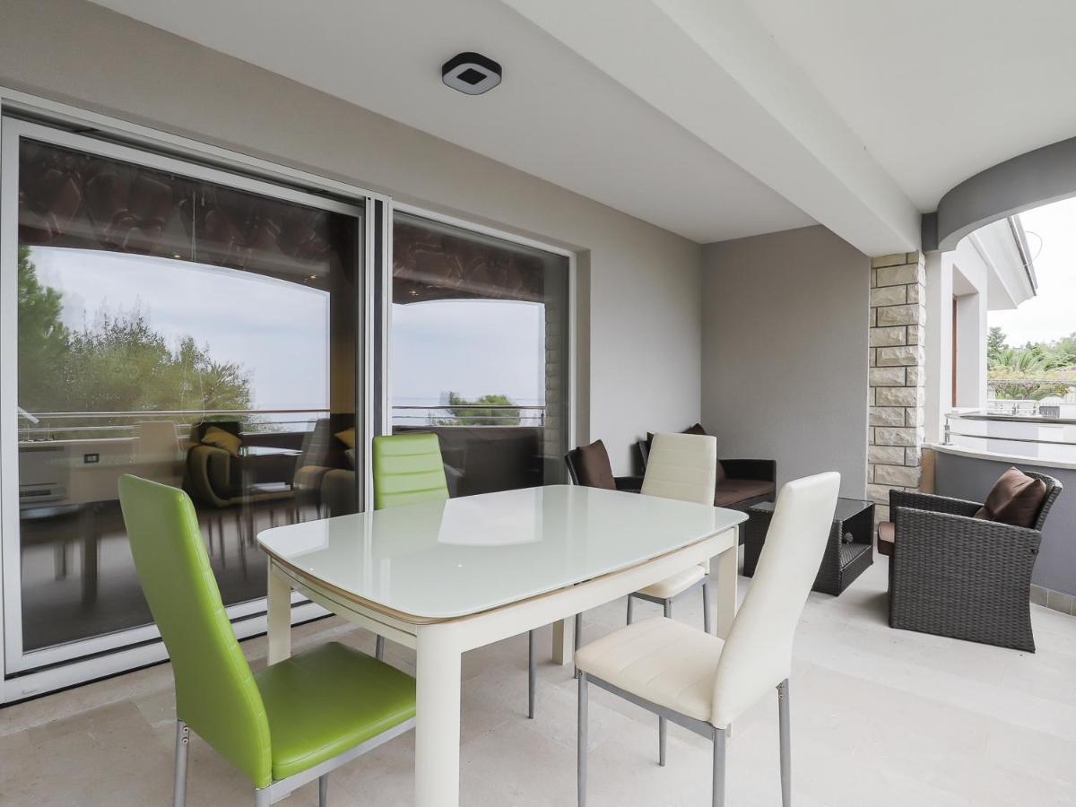 Apartments Villa Sofia Crveni Vrh Buitenkant foto