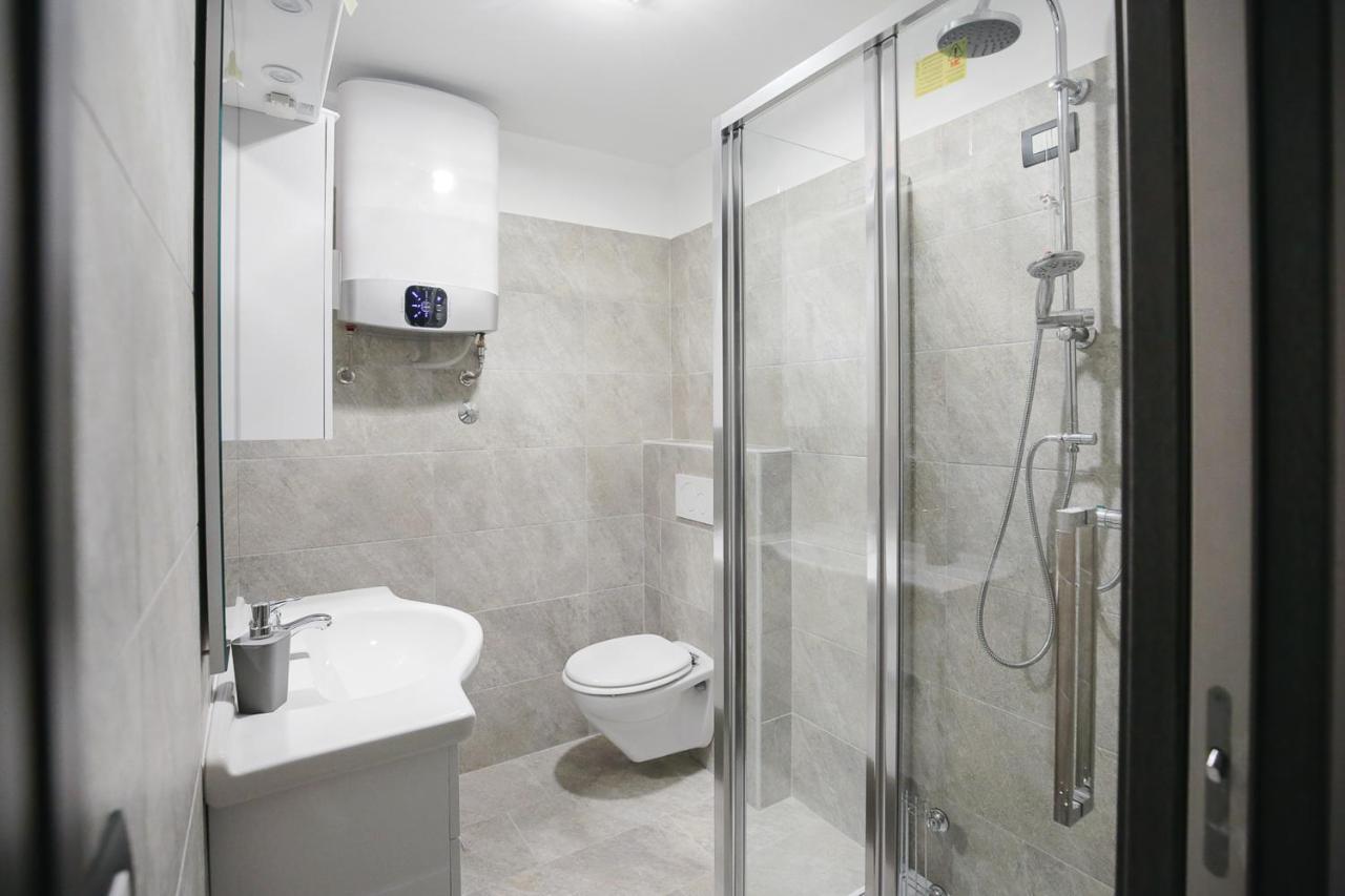 Apartments Villa Sofia Crveni Vrh Buitenkant foto