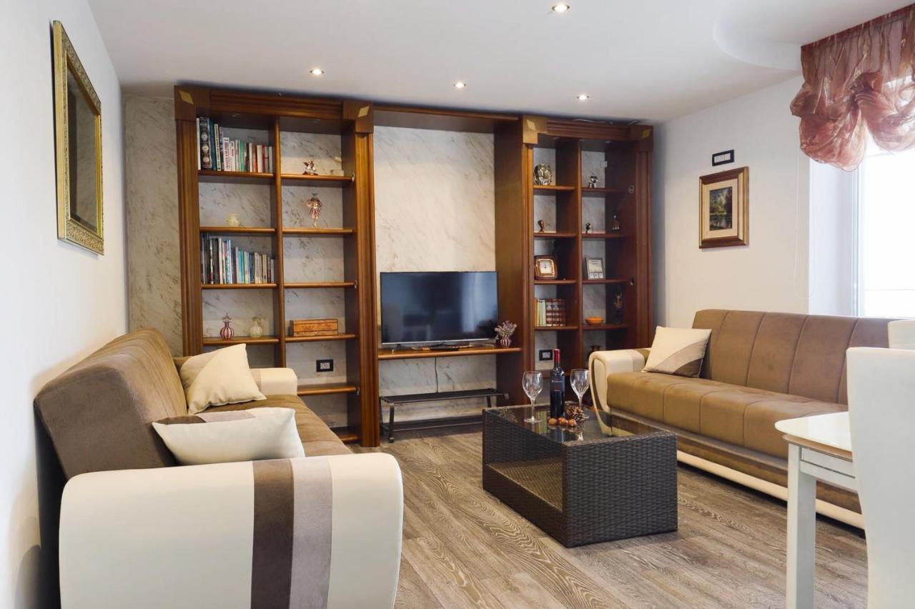 Apartments Villa Sofia Crveni Vrh Buitenkant foto